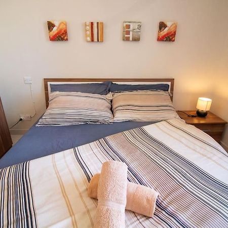 Modern Apt In The Heart Of Maltese Nightlife Saint Julian's Exterior photo