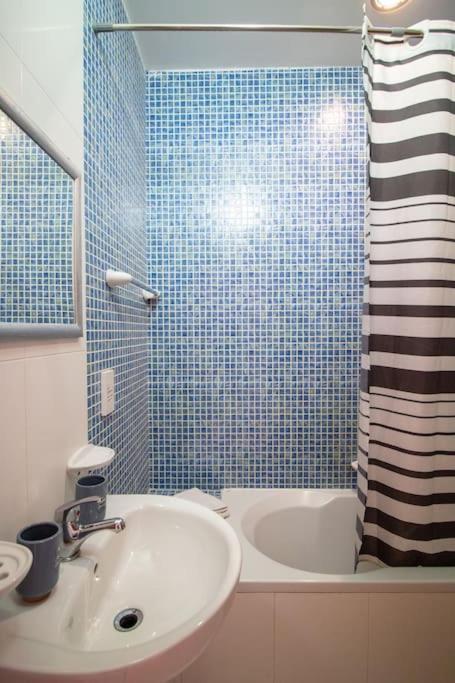 Modern Apt In The Heart Of Maltese Nightlife Saint Julian's Exterior photo